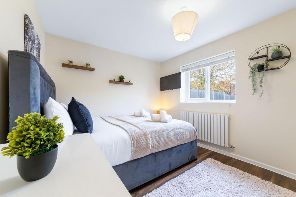 Isleworth Suites - Tw7 エクステリア 写真